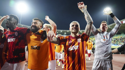 Wanda Nara'dan sahadan çekilen Fenerbahçe'ye gönderme