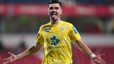 Fenerbahçe Portekiz pazarını gözüne kestirdi: İspanyol golcü