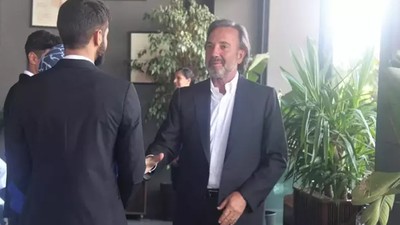 Hamdi Akın kimdir?