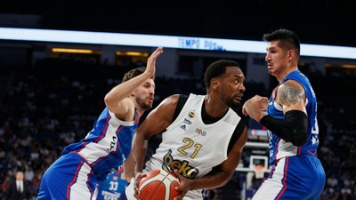 Fenerbahçe Beko, finalde ev sahibi avantajını ele geçirdi