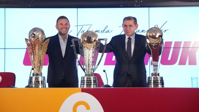 Okan Buruk yeni sözleşmeye imza attı transfer istediği bölgeleri açıkladı