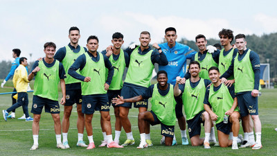 Fenerbahçe, yeni sezon hazırlıklarını sürdürdü