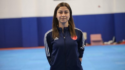 Spora tesadüfen başladı, hedefi Paris 2024 Paralimpik Oyunları'nda altın madalya