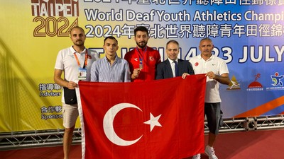 Alperen Akbulut, dünya üçüncüsü oldu