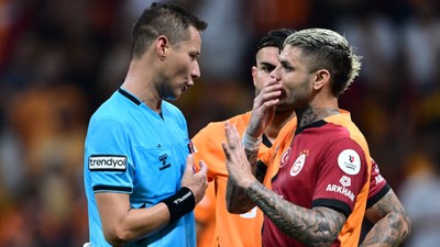 Sosyal medya 'kırmızı kart' diye ayağa kalkmıştı! Trio olay yaratan pozisyonu açıkladı