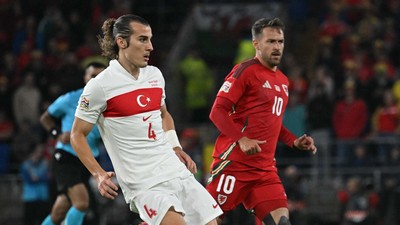 İzlanda maçı öncesi Çağlar Söyüncü'den kötü haber!