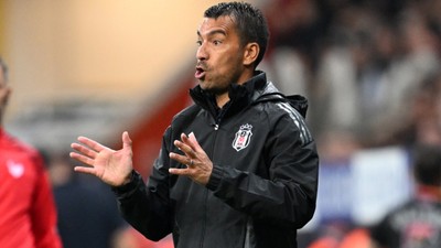 Daum, Lucescu, Scala... Giovanni Van Bronckhorst hepsini geride bıraktı