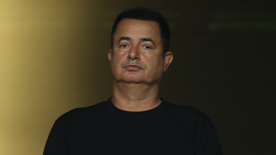 Acun Ilıcalı, Fenerbahçe kaybederken Hull City taraftarına transfer müjdesi verdi!