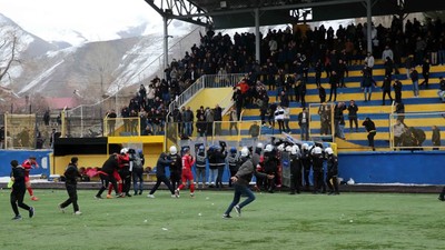 Bitlis'te bölgesel amatör maçta olaylar çıktı