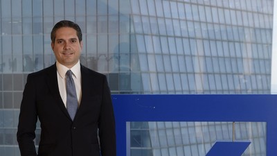 Orhan Özalp kimdir?