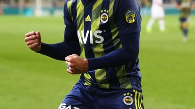 Fenerbahçe istiyordu transfer iddialarını yanıtladı! "Kulübüm tekliflere kapalı"