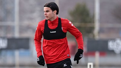 Sivasspor'un en istikrarlısı Charis Charisis oldu