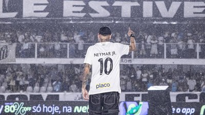Neymar evine döndü