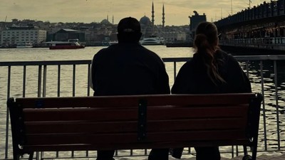 Mauro Icardi bankı nerede? Karaköy'de sevgilisi ile poz verdiği bankın konumu nerede?