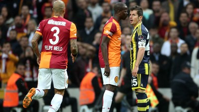Felipe Melo Emre Belözoğlu'na cevap verdi