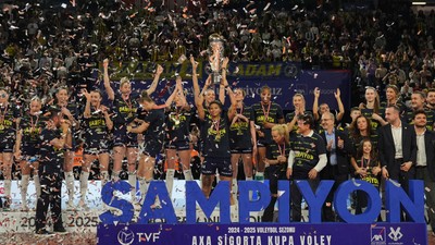 Fenerbahçe Medicana kupasını aldı