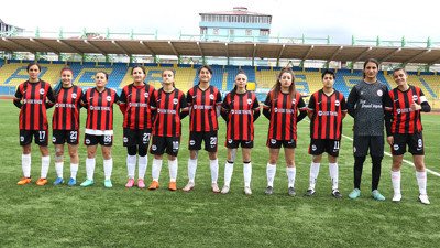 Ağrı'da "Kızlar futbol oynayamaz" algısını yıktılar şimdi 1. Lig peşindeler
