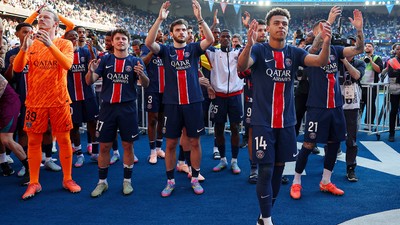 Avrupa'nın 5 büyük liginde şampiyonluğunu ilan eden ilk takım PSG oldu
