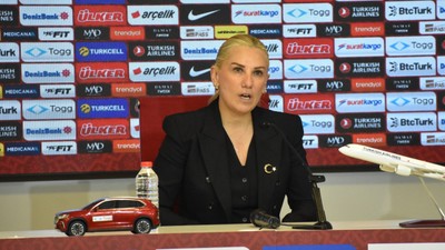 Necla Kıragası: Kaybettiğimiz için üzgünüz