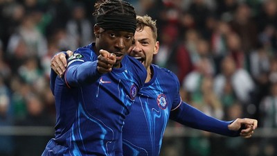 Chelsea, yarı finalin kapısını araladı: 3-0