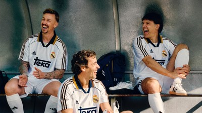 Real Madrid 25 yıl önceki efsane formayı yeniden çıkardı