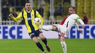 Filip Kostic'i neden kadroya almadığı belli oldu