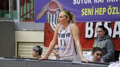 Nazlı Güler 42 yaşında basketbolu bıraktı