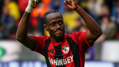 Emmanuel Boateng: Ben forvet oynadığım için gol atmak istiyorum