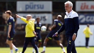 Mourinho'dan Kayserispor uyarısı: 8 eksikleri var ama unutmayın sahaya 11 kişi çıkacaklar