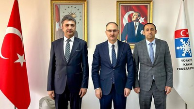 Türkiye Kayak Federasyonu'nun yeni başkanı Süleyman Şah oldu