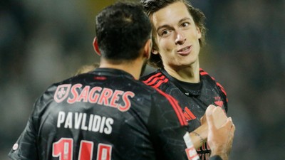 Benfica 3 puanı 3 golle aldı