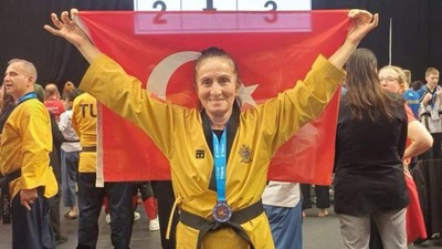 74 yaşındaki Sevgican Yalçın Avrupa Poomsae Şampiyonası'nda üçüncü oldu