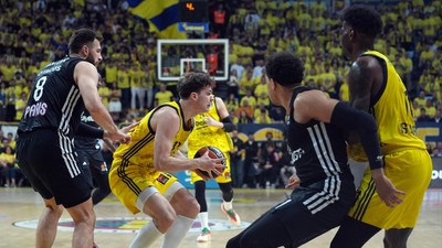 Fenerbahçe Beko, seride 1-0 öne geçti