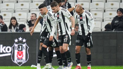Beşiktaş'ta 3 futbolcu eşyalarını topladı! ''Gelecek sezon sizi düşünmüyoruz"