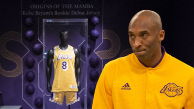 Kobe Bryant'ın ilk maçındaki forması 7 milyon dolara satıldı