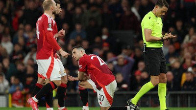 Manchester United'da bir sakatlık daha! Sezonu kapattı