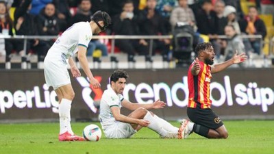 Kayserispor'da Duckens Nazon, Alanyaspor'a karşı cezalı duruma düştü