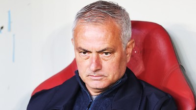 Jose Mourinho 8 yıldızın biletini kesti! Ali Koç'tan dünya yıldızlarına dev bütçe