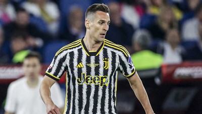 Milik 2027'ye kadar Juventus'ta!