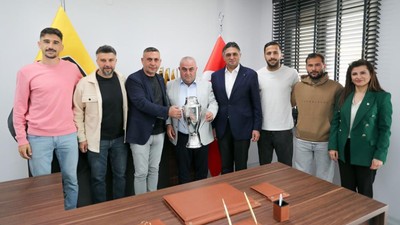 Aliağa Futbol şampiyonluk kupasını aldı