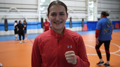Olimpiyat üçüncüsü mili boksör Esra'nın hedefi tüm turnuvalarda altın madalya