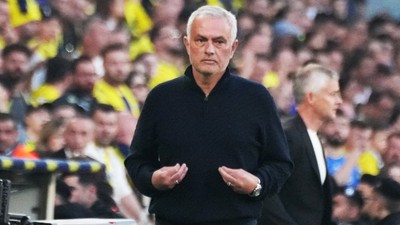 Avrupa basını Mourinho'yu yerden yere vurdu: Şampiyonluğa veda etti! Artık tamamen hayal