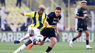 Fenerbahçe-Beşiktaş maçını izleyen taraftarlar kavga etti! 3 kişi gözaltına alındı