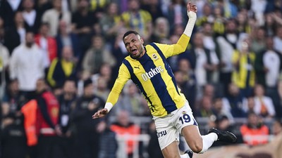 Kadıköy'de yıldız oyuncuya büyük tepki! Taraftarlar ıslıkladı
