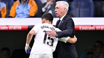 Ancelotti ile Arda, El Clasico öncesi özel görüştü!