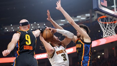 Oklahoma City Thunder, seriyi eşitledi! Boston şok yaşadı