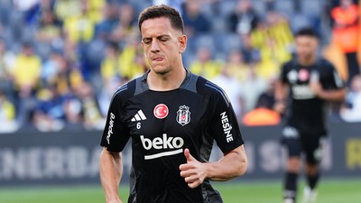 Amir Hadžiahmetović komple futbolcusunu seçti!