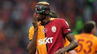 Kariyer sezonunu geçiren Osimhen, şampiyonluk yolunda Galatasaray'ı sırtlıyor