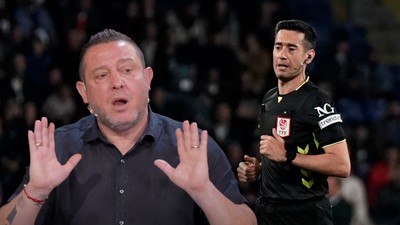 Nihat Kahveci Burak Pakkan'a plaket verilmesini istedi