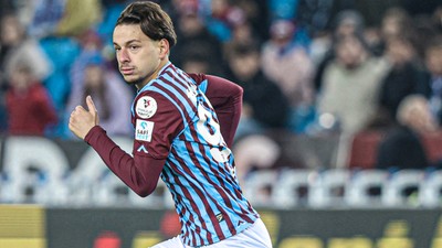 Trabzonspor - Galatasaray maçında sakatlık! Maça devam edemedi